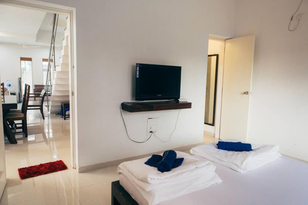 Unit 4 By Red Stone Villas Lonavala Eksteriør billede
