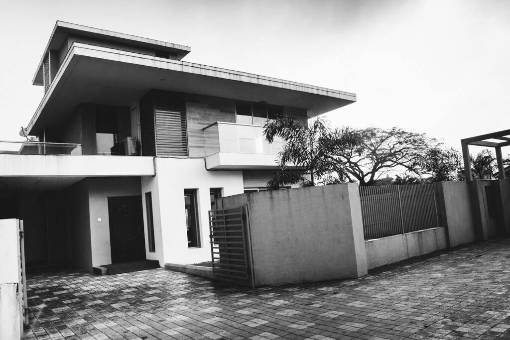Unit 4 By Red Stone Villas Lonavala Eksteriør billede
