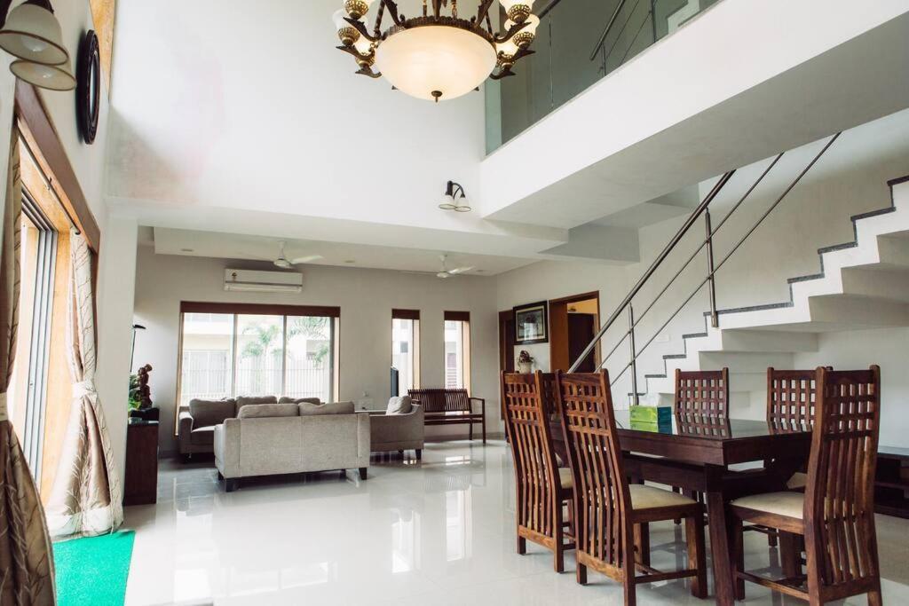 Unit 4 By Red Stone Villas Lonavala Eksteriør billede